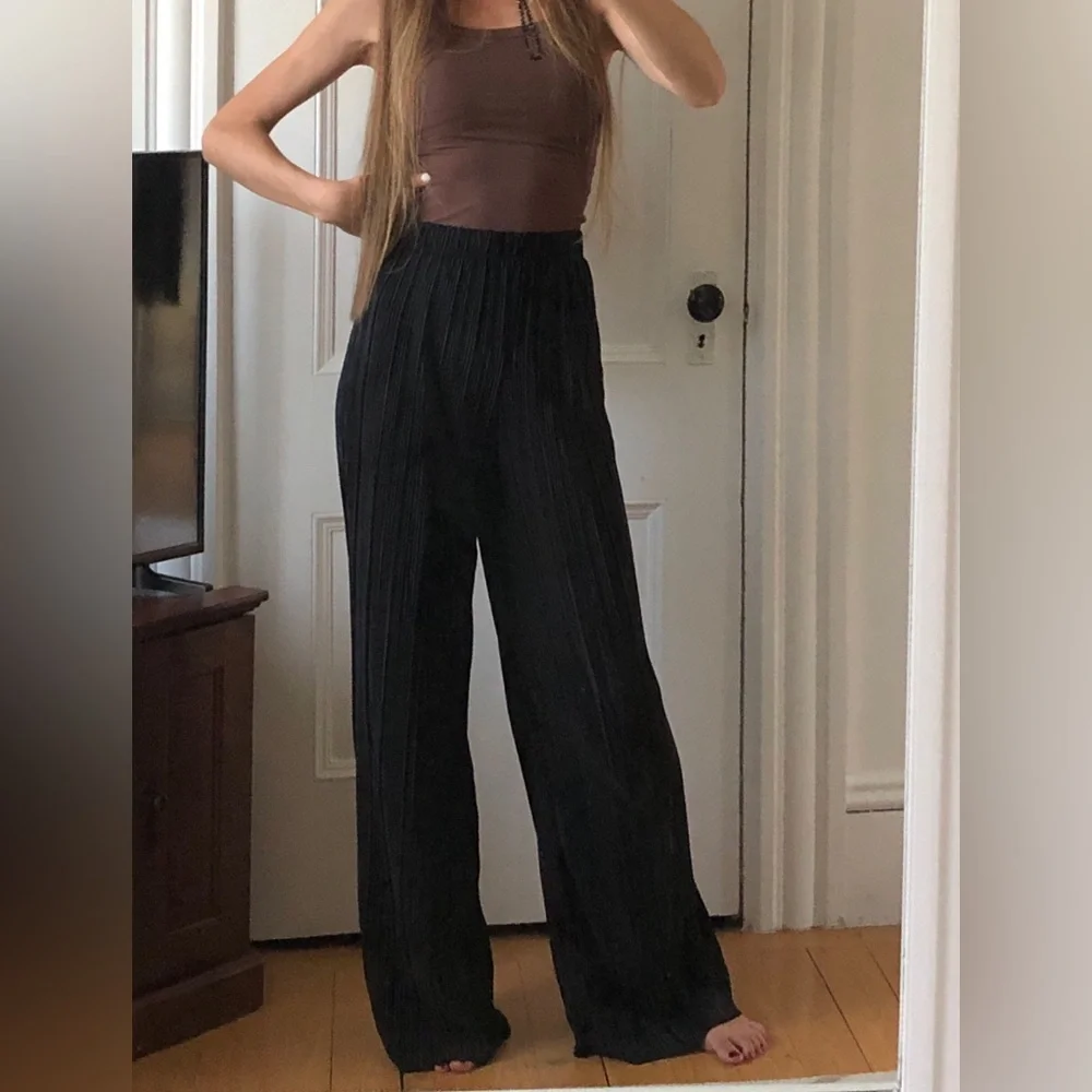 Black Pleated Wide-Leg Women's Boho-Style Pants S - Picture 3 of 7